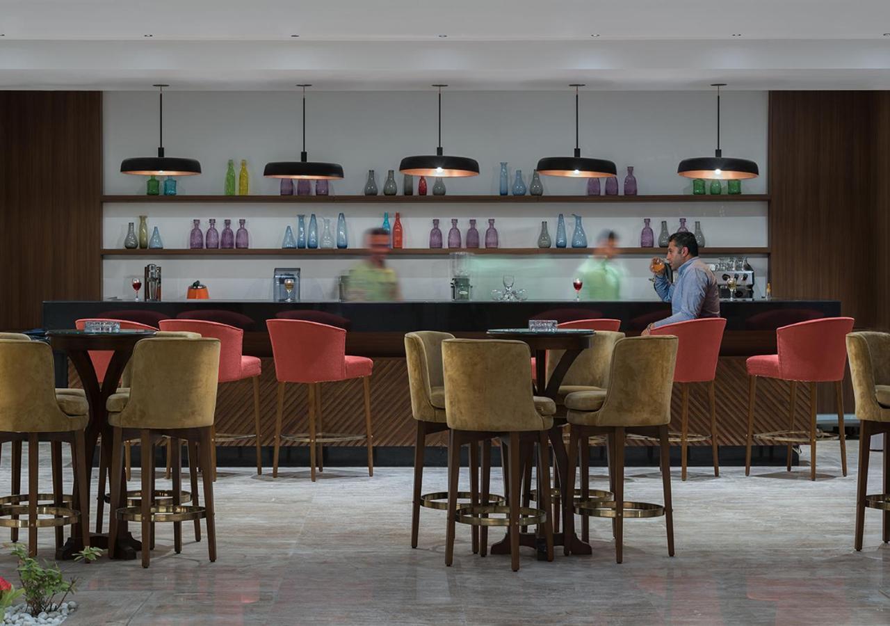 Crystal Inn Hotel - Alamein (Adults Only) El Alamein Eksteriør bilde The bar at the hotel