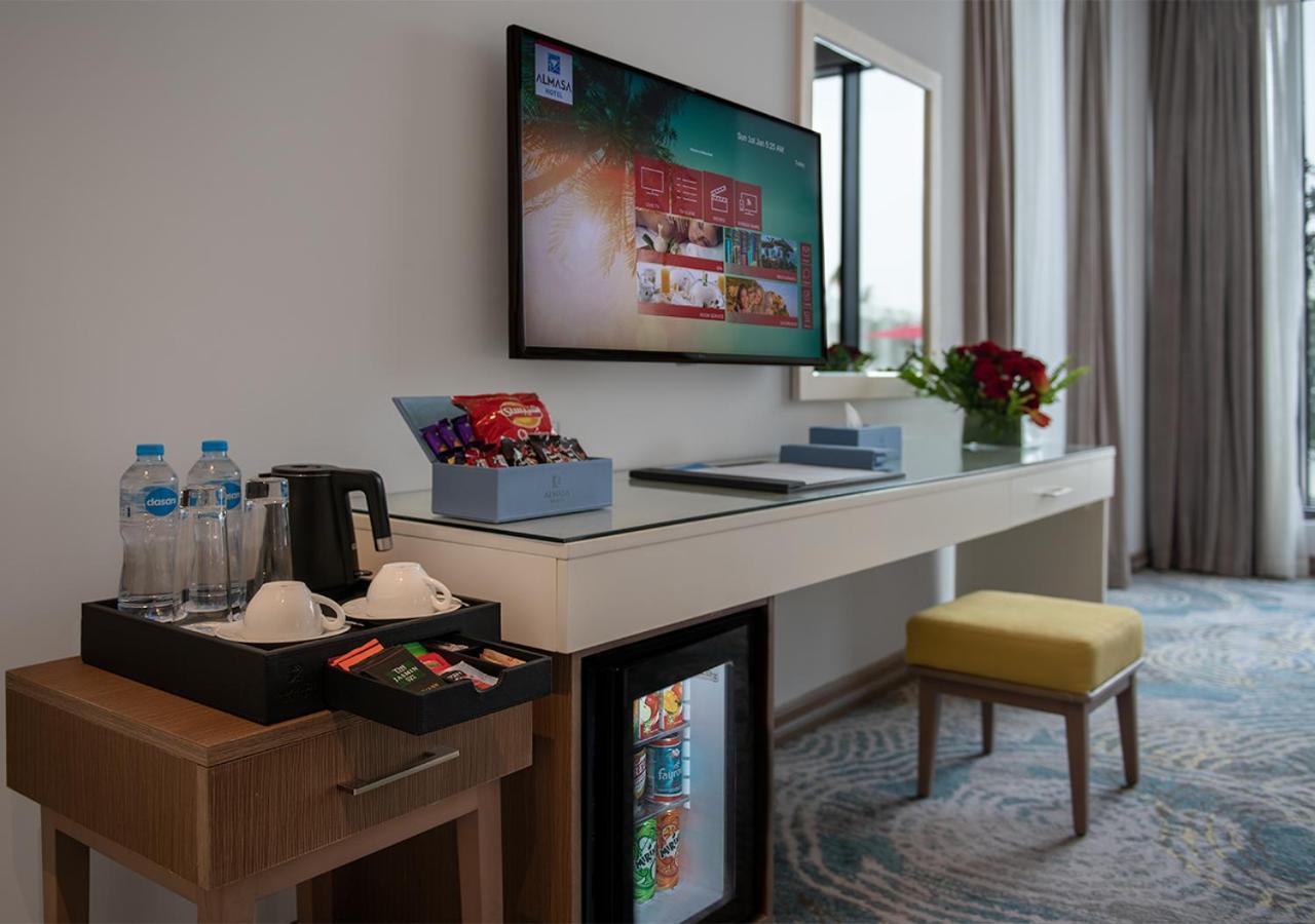 Crystal Inn Hotel - Alamein (Adults Only) El Alamein Eksteriør bilde A hotel room with a mini-bar